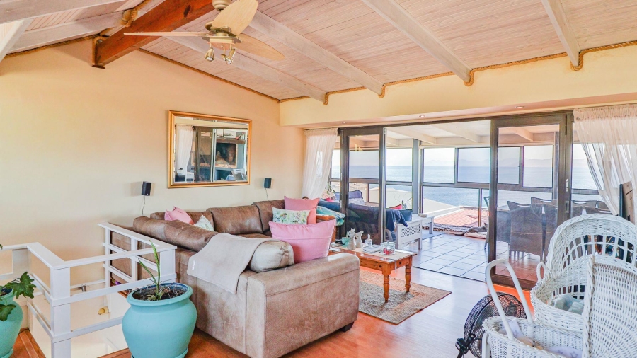 4 Bedroom Property for Sale in De Kelders Western Cape